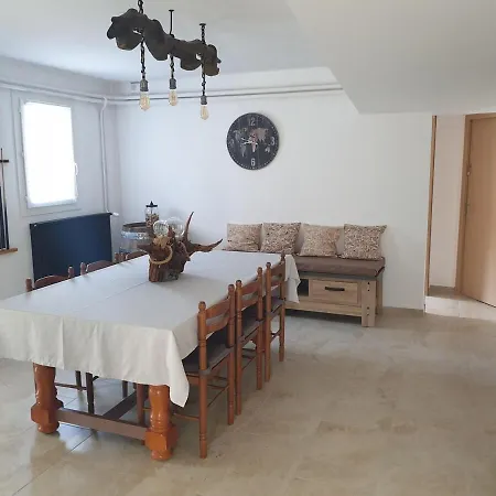 Maison De Campagne * Saint-Hilaire-de-Brethmas