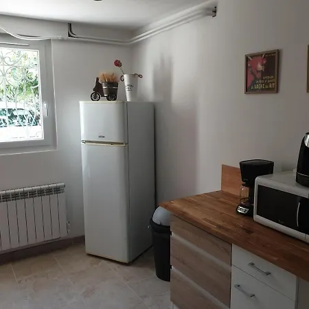 Maison De Campagne Apartment